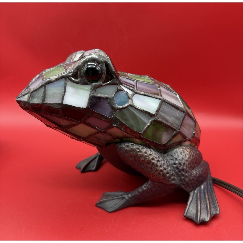 Quoizel Tiffany Style Stained Glass Frog 2 Way Table Lamp Night Light 9"x6"